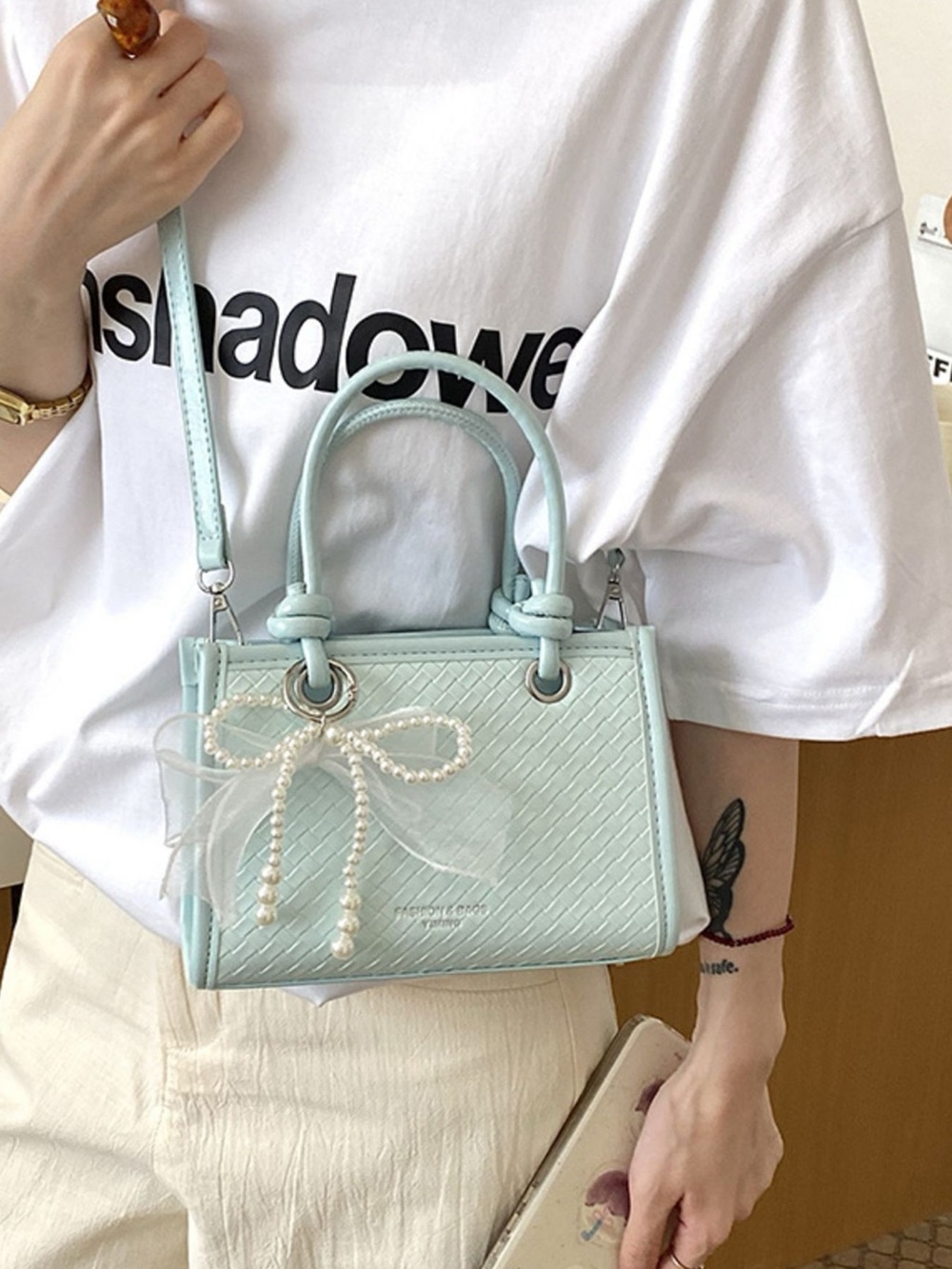 Elegant Bow Pearl Embellished Crossbody Bag - Picture 2 of 8
